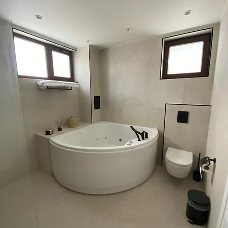 Luxurious House Sarafovo 布尔加斯