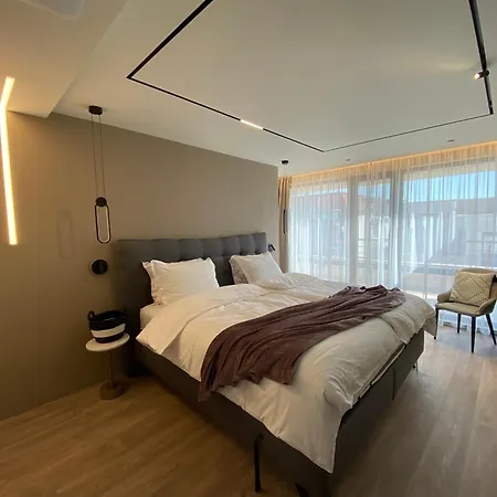 Luxurious House Sarafovo 布尔加斯